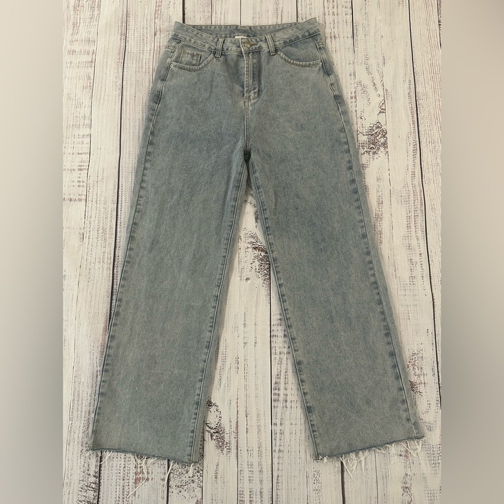 Princess Polly Jeans High Rise Wide Leg, Light Wash, Frayed Hem Women’s Size 6